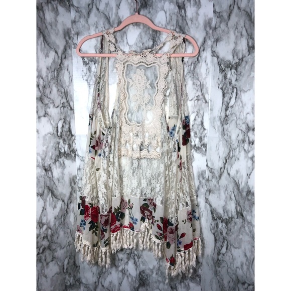 Vivid Importers Crocheted Floral Cardigan - Picture 3 of 6